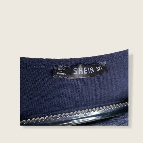 NEW! Shein Navy Flutter Sleeve Bodysuit - Picture 3 of 9